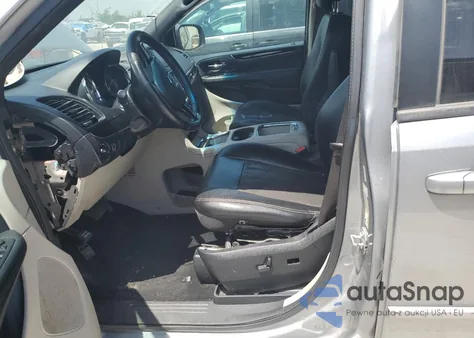 2019 Dodge Grand Caravan Sxt z USA, uszkodzony, nr VIN 2C4RDGCG4KR712680